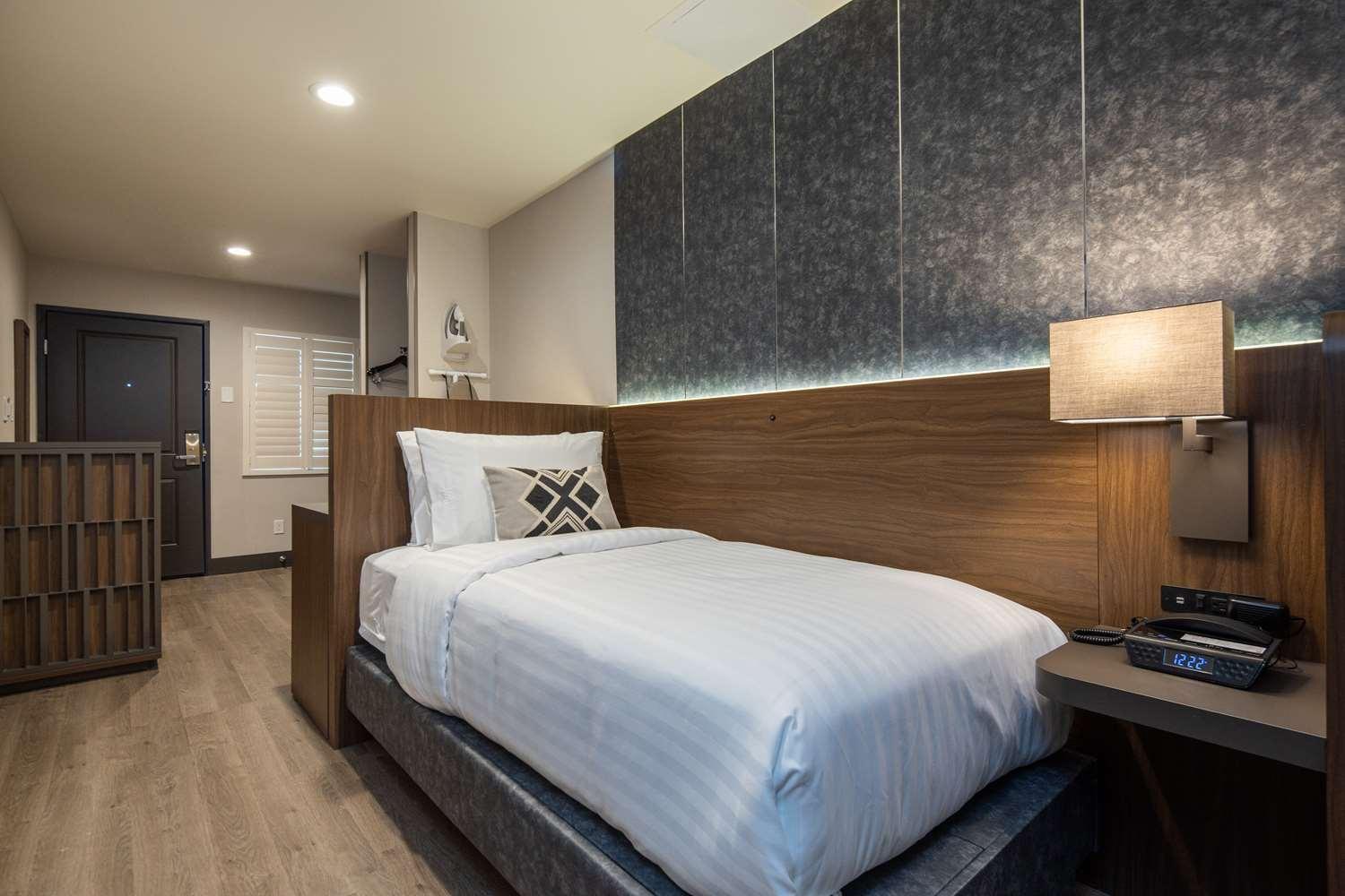 Golden Bear - Surestay Collection By Western Motel